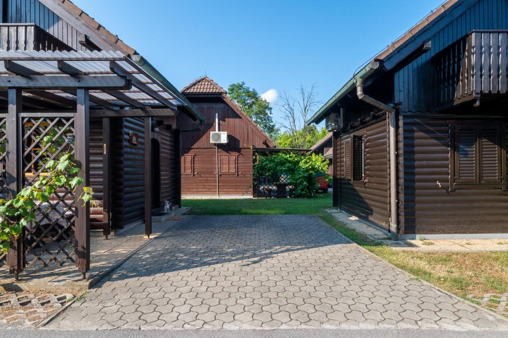 Bella Mura Nature Chalet I27 Podčetrtek Buitenkant foto